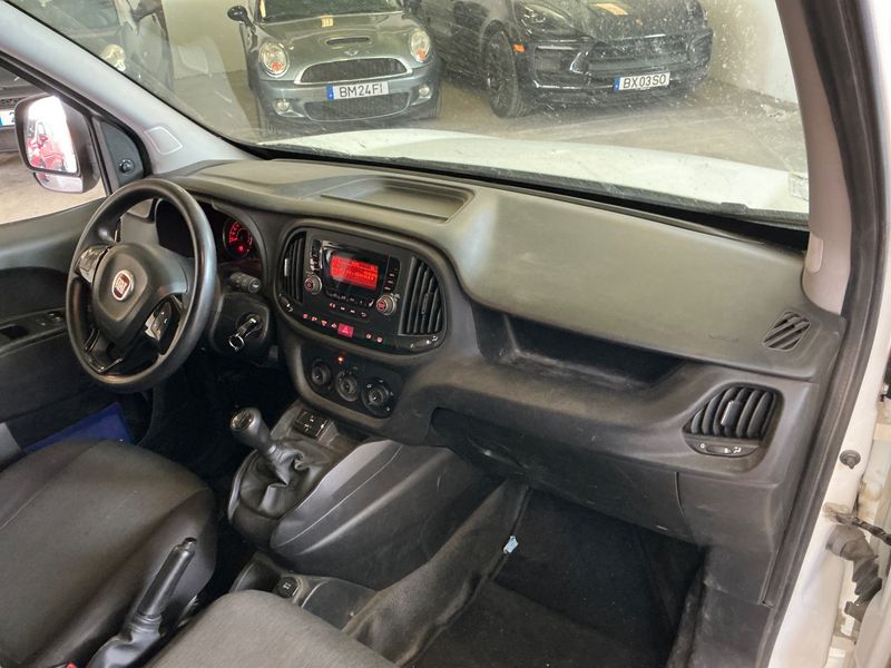Fiat Doblo 1.3 JTD SX Kasten — zdjęcie 12