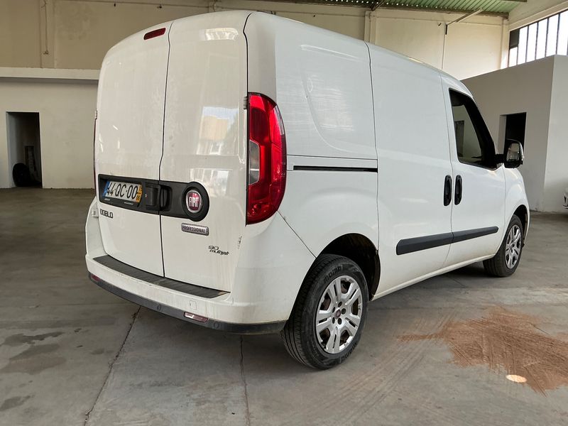 Fiat Doblo 1.3 JTD SX Kasten — zdjęcie 6