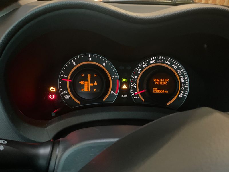 Toyota Auris 1.4 Turbodiesel — zdjęcie 13