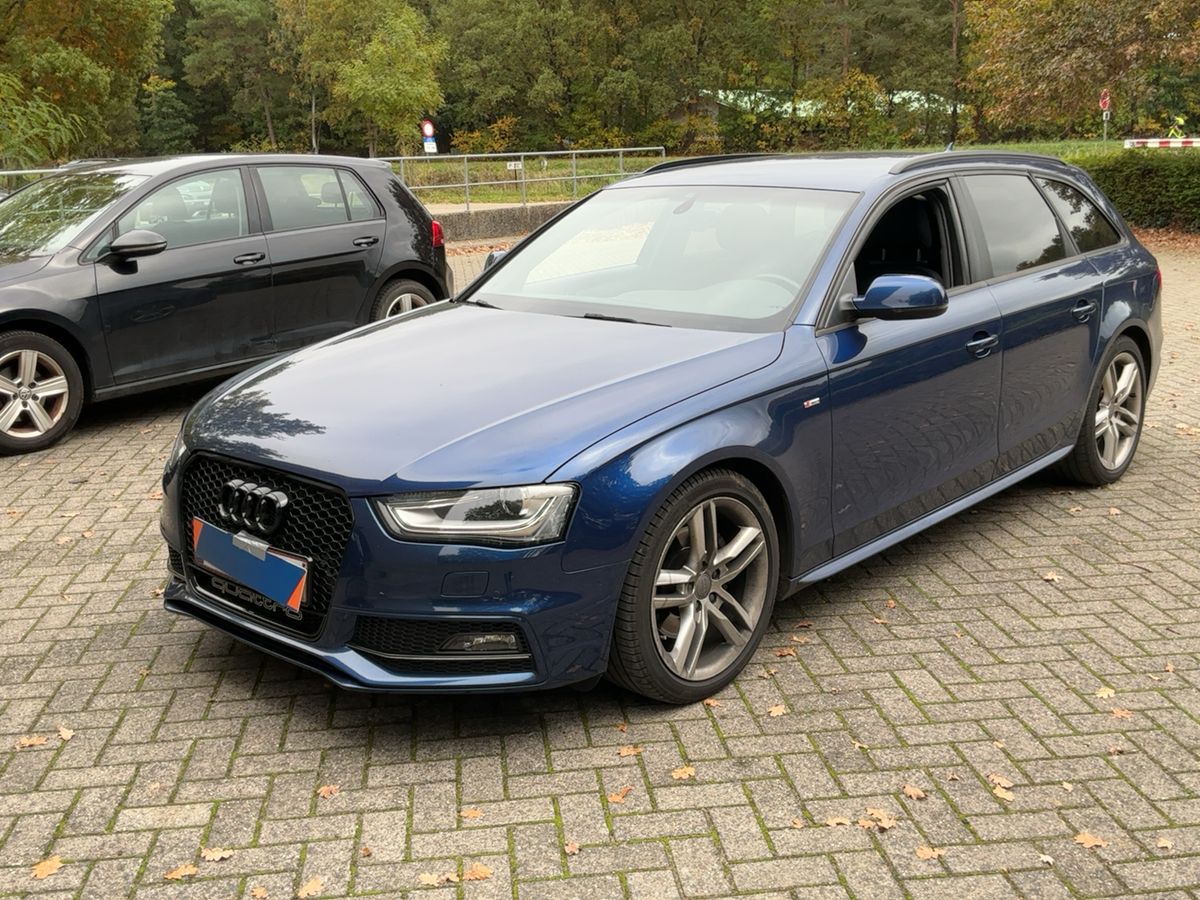 Audi A4 2.0 TDI quattro S line Sportpaket plus