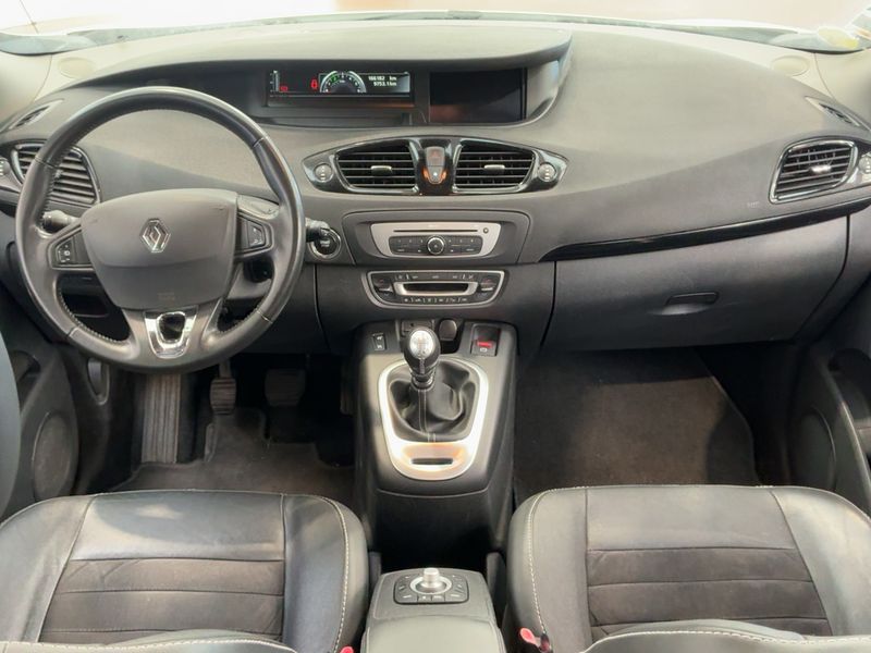 Renault Grand Scenic 1.6 dCi Energy Lounge 2015 – снимка 17