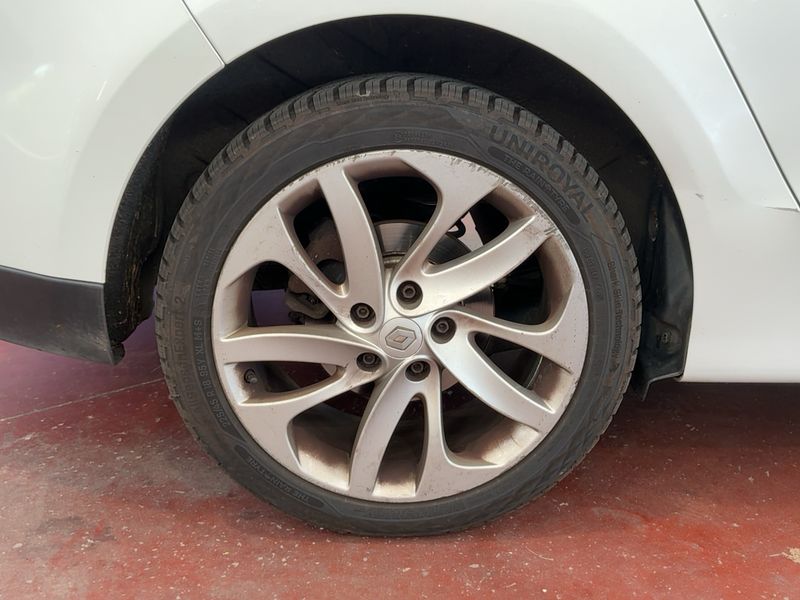 Renault Grand Scenic 1.6 dCi Energy Lounge 2015 – снимка 9