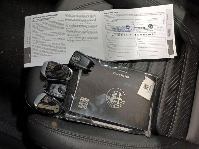 Alfa Romeo Stelvio 2.2 JTDM Veloce Q4 — zdjęcie 15
