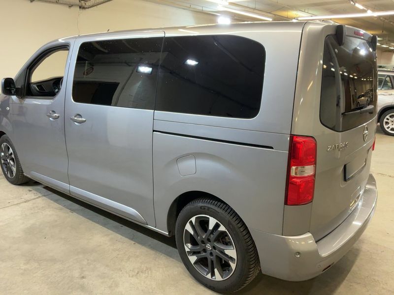 Opel Zafira Life electric drive 100 kW Tourer M (L2) — zdjęcie 3