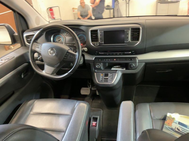 Opel Zafira Life electric drive 100 kW Tourer M (L2) — zdjęcie 12