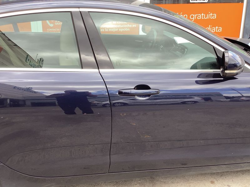 Jaguar XE 20d Prestige — zdjęcie 7