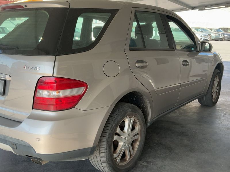 Mercedes-Benz M-Klasse ML 320 CDI — zdjęcie 6