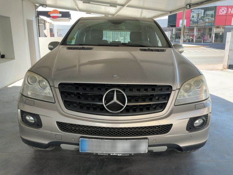 Mercedes-Benz M-Klasse ML 320 CDI — zdjęcie 9