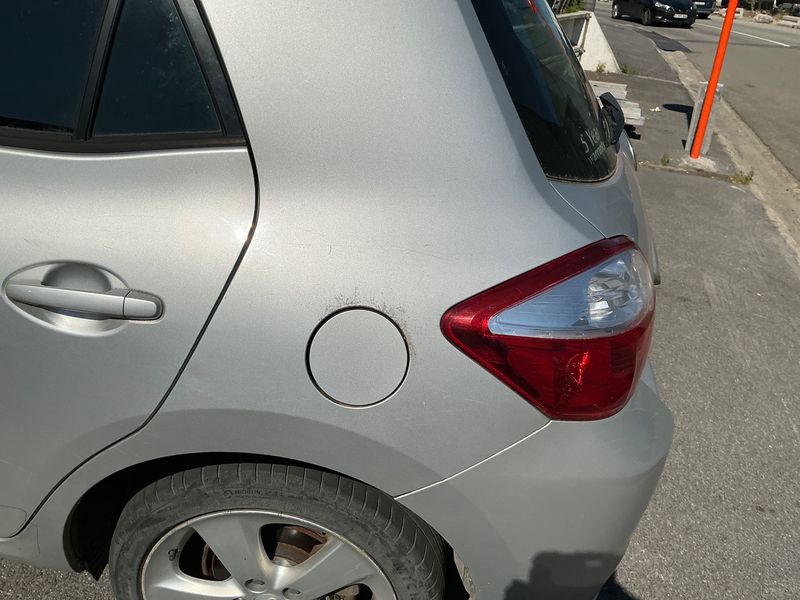 Toyota Auris 1.8 Hybrid Life 2011 – снимка 26