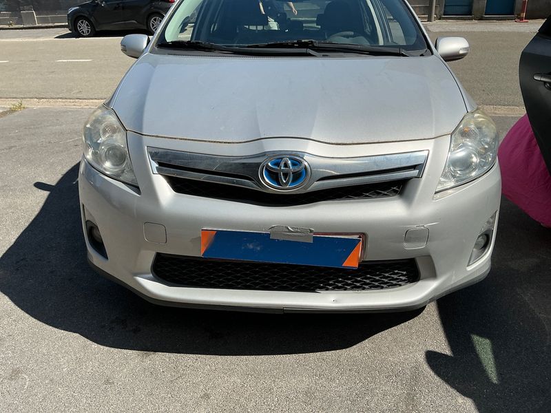 Toyota Auris 1.8 Hybrid Life 2011 – снимка 39