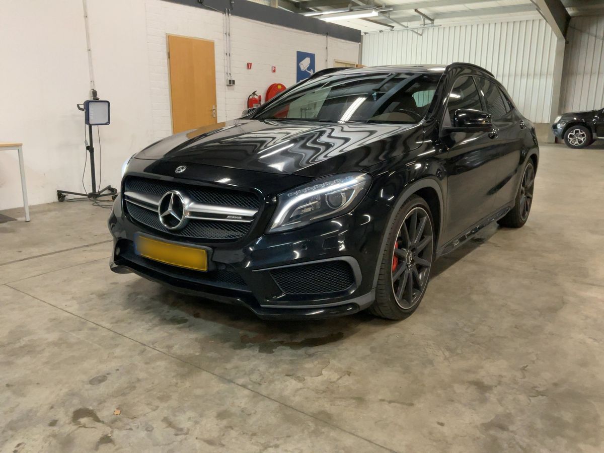 Mercedes-Benz GLA-Klasse 2015