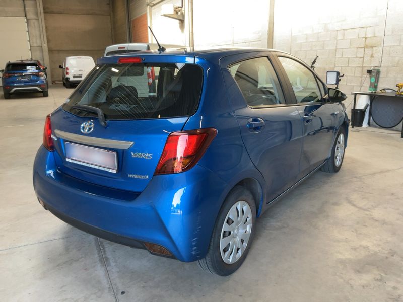 Toyota Yaris 1.5 Hybrid Collection — zdjęcie 6