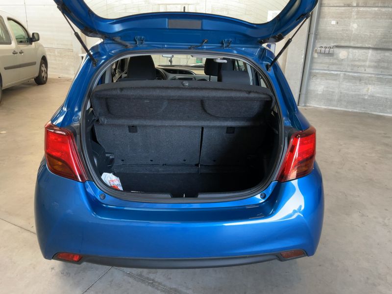 Toyota Yaris 1.5 Hybrid Collection — zdjęcie 10