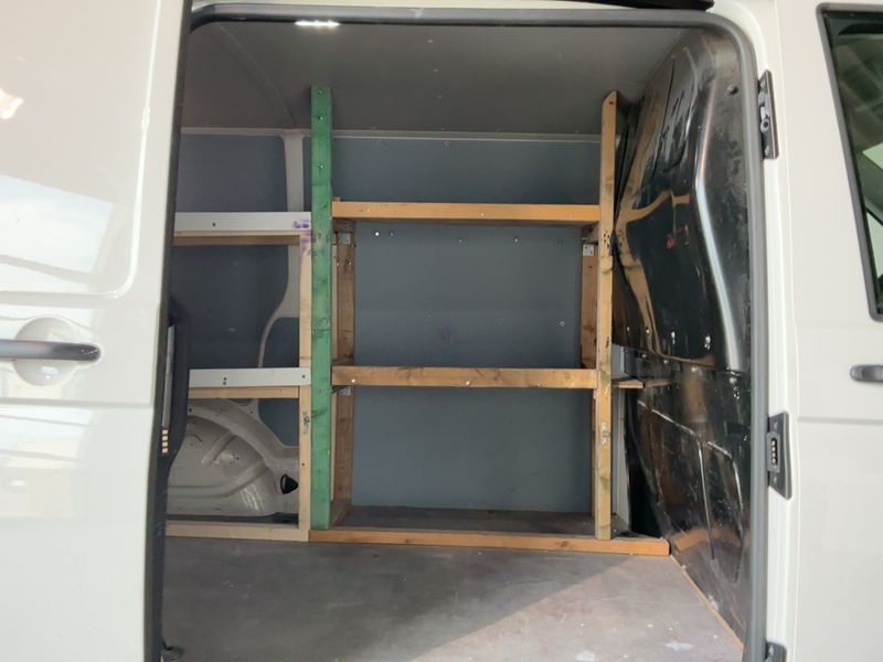 Volkswagen T6 Transporter 2.0 TDI Kasten FWD — zdjęcie 14