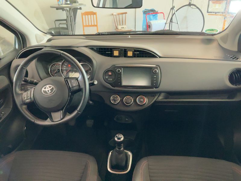 Toyota Yaris 1.33 Dual VVT-i S — zdjęcie 12