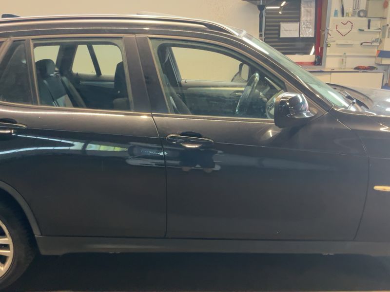 BMW X1 xDrive 18d — zdjęcie 7