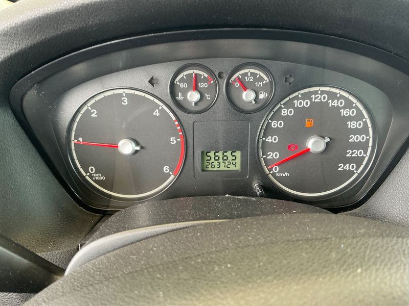 Ford Focus 1.6 TDCi Trend — zdjęcie 4