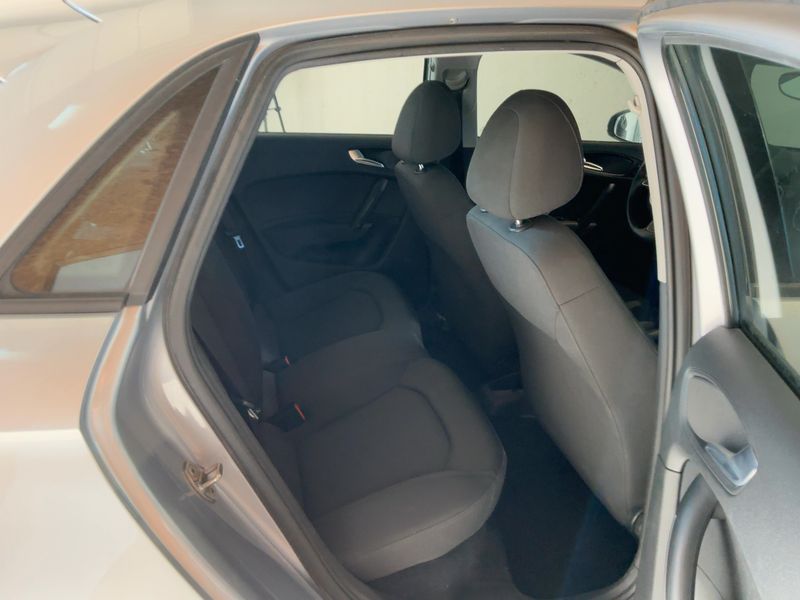 Audi A1 Sportback 1.4 TDI 2015 – снимка 19
