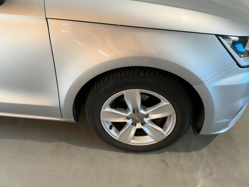 Audi A1 Sportback 1.4 TDI 2015 – снимка 11