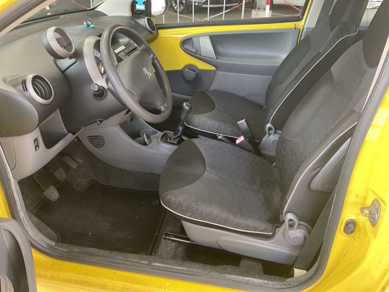 Peugeot 107 1.0 Filou — zdjęcie 3