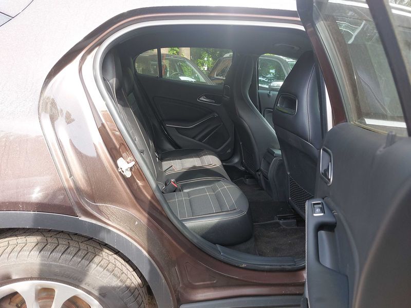 Mercedes-Benz GLA-Klasse GLA 200 d Score Urban — zdjęcie 14