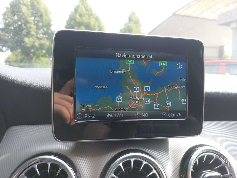 Mercedes-Benz GLA-Klasse GLA 200 d Score Urban — zdjęcie 13