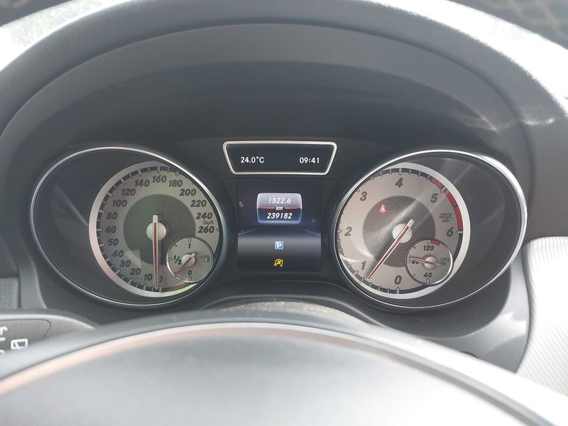 Mercedes-Benz GLA-Klasse GLA 200 d Score Urban — zdjęcie 12