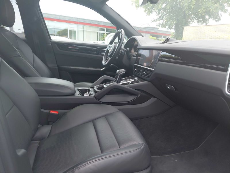 Porsche Cayenne E-Hybrid — zdjęcie 10