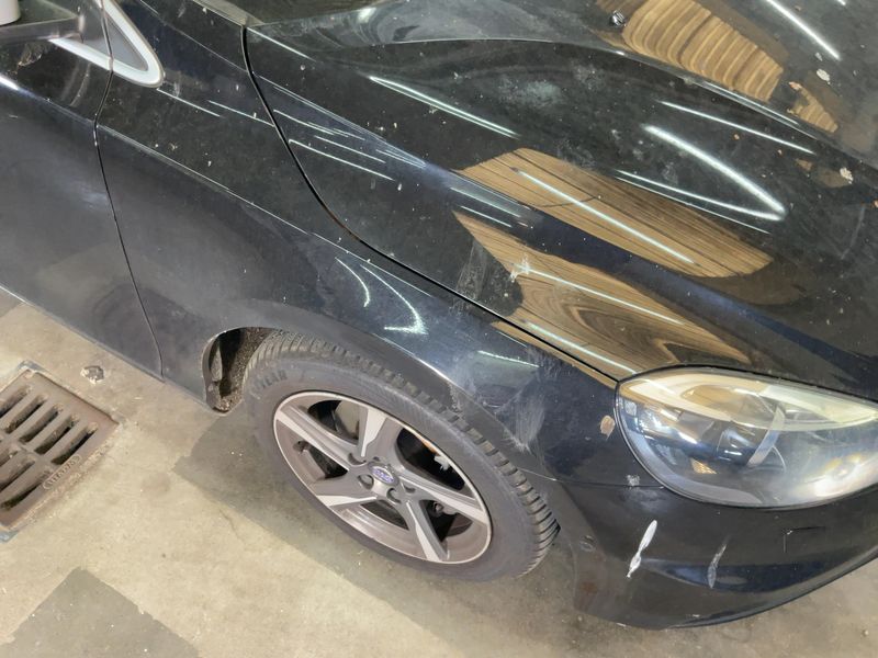 Volvo V40 2.0 D2 — zdjęcie 8