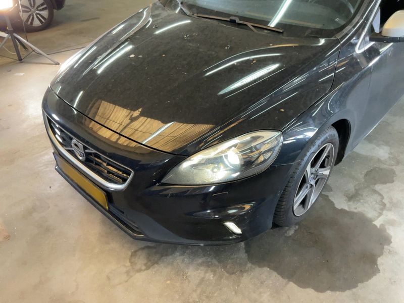 Volvo V40 2.0 D2 — zdjęcie 2
