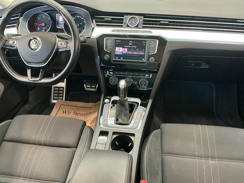 Volkswagen Passat Alltrack 2.0 TDI 4Motion BlueMotion Tech — zdjęcie 12