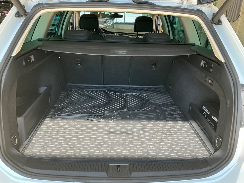 Volkswagen Passat Alltrack 2.0 TDI 4Motion BlueMotion Tech — zdjęcie 10