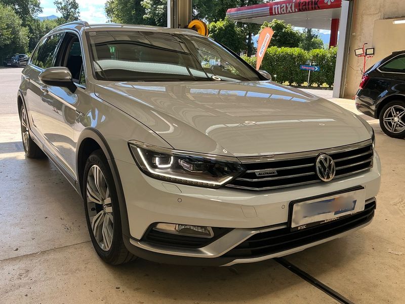 Volkswagen Passat Alltrack 2.0 TDI 4Motion BlueMotion Tech — zdjęcie 8