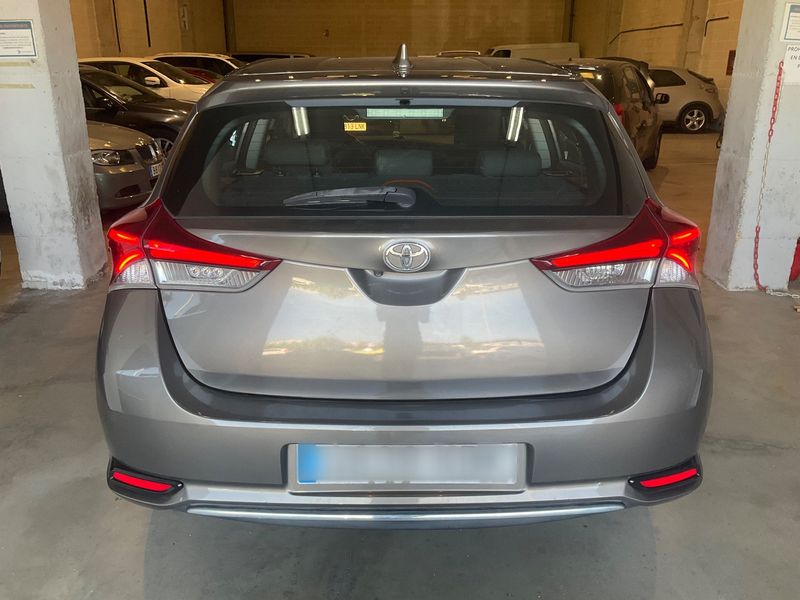 Toyota Auris 1.4 Turbodiesel Active — zdjęcie 5