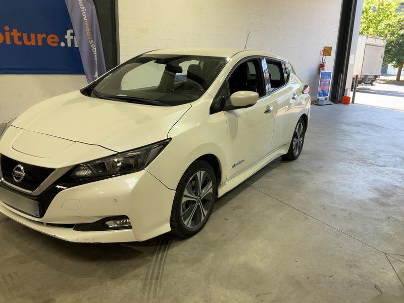 Nissan Leaf electric drive 110 kW N-Connecta — zdjęcie 2