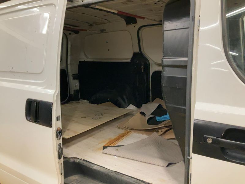 Hyundai H1 2.5 CRDi Kasten — zdjęcie 14