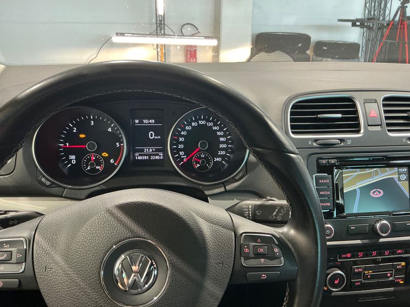 Volkswagen Golf VI 2.0 TDI Match — zdjęcie 13