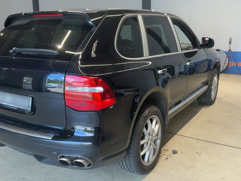 Porsche Cayenne Turbo — zdjęcie 6