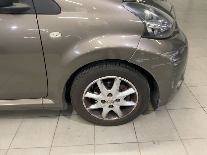 Toyota Aygo 1.0 VVT-i Dynamic 2014 – снимка 11