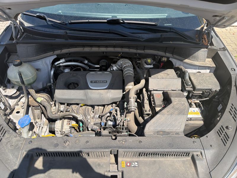 Hyundai Tucson 1.6 TGDI Trend 2WD — zdjęcie 8
