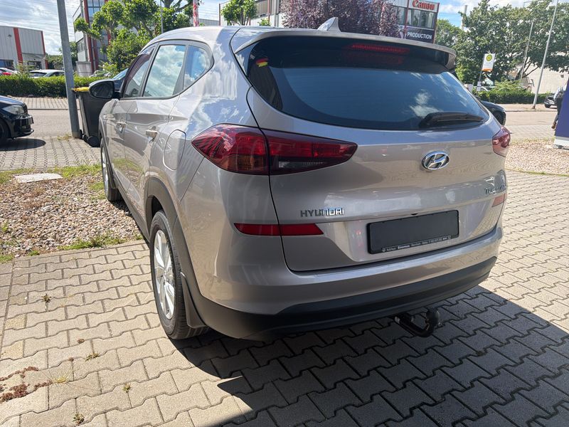 Hyundai Tucson 1.6 TGDI Trend 2WD — zdjęcie 3
