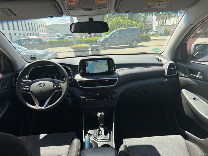Hyundai Tucson 1.6 TGDI Trend 2WD — zdjęcie 11
