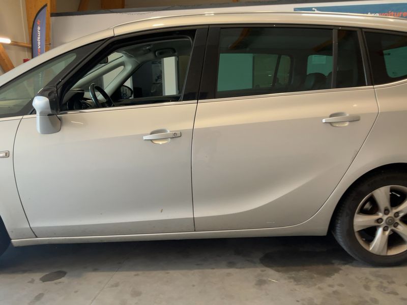 Opel Zafira Tourer 1.6 CDTI DPF Cosmo — zdjęcie 4
