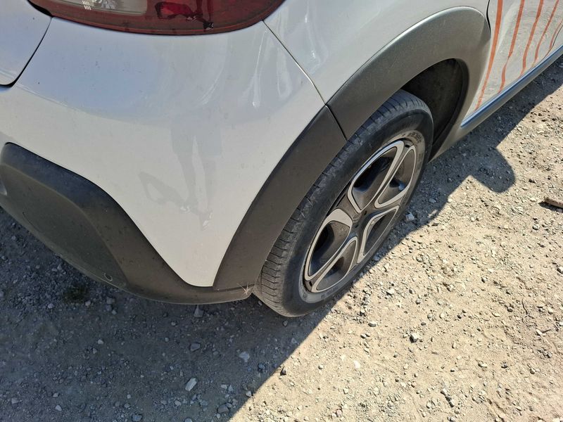Citroen C3 1.5 Blue-HDi Société Feel Nav 2021 – снимка 56