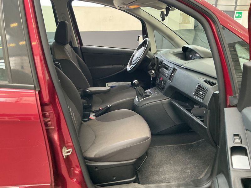 Fiat Idea 1.3 JTD M-jet Dynamic Plus — zdjęcie 3