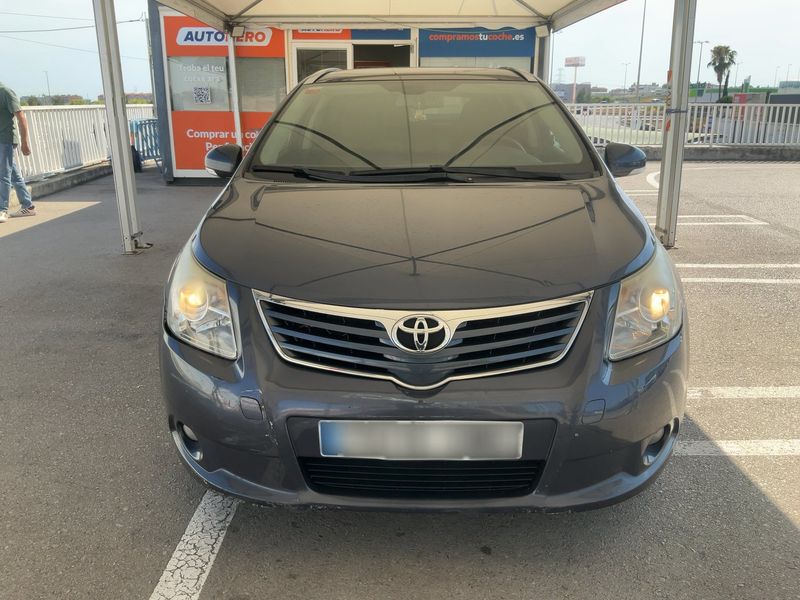 Toyota Avensis 2.2 D-4D Active — zdjęcie 9