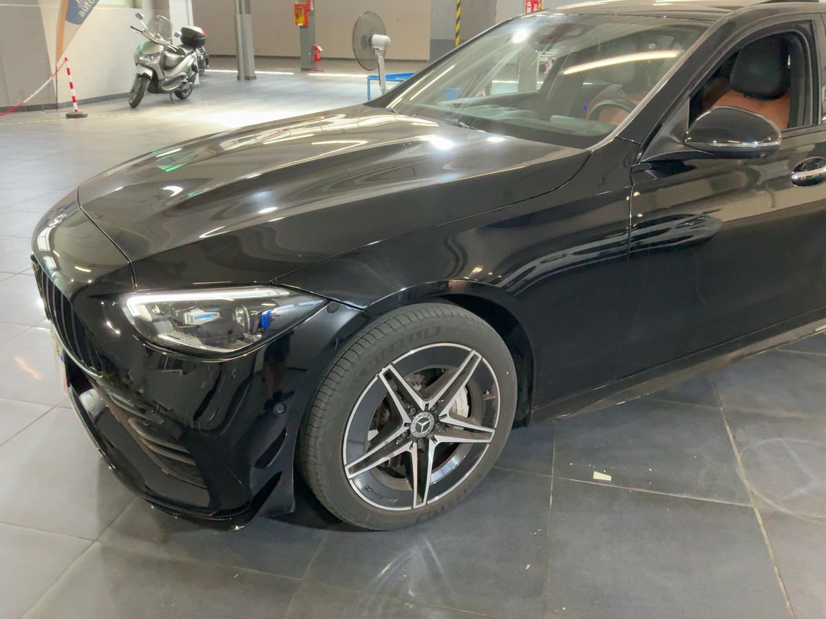 Mercedes-Benz C-Klasse C300e AMG Line
