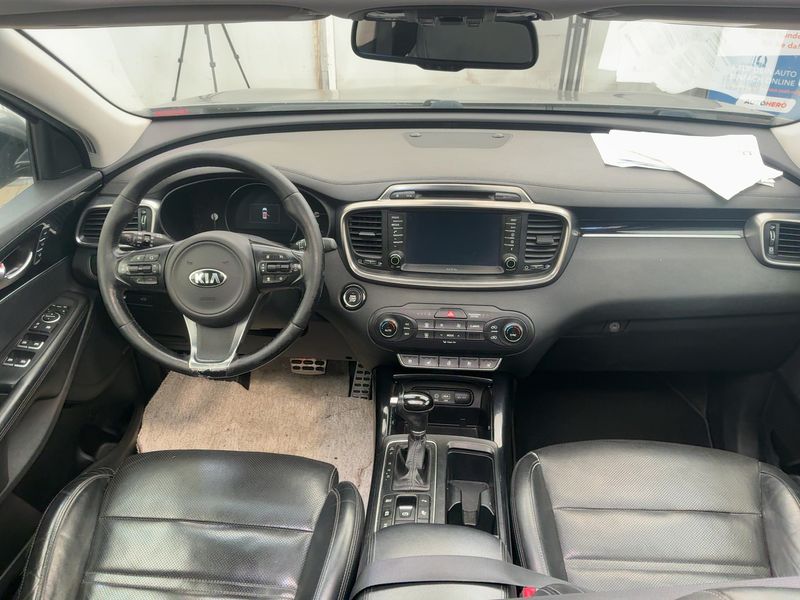 Kia Sorento 2.2 CRDi Platinum Edition 4WD — zdjęcie 12
