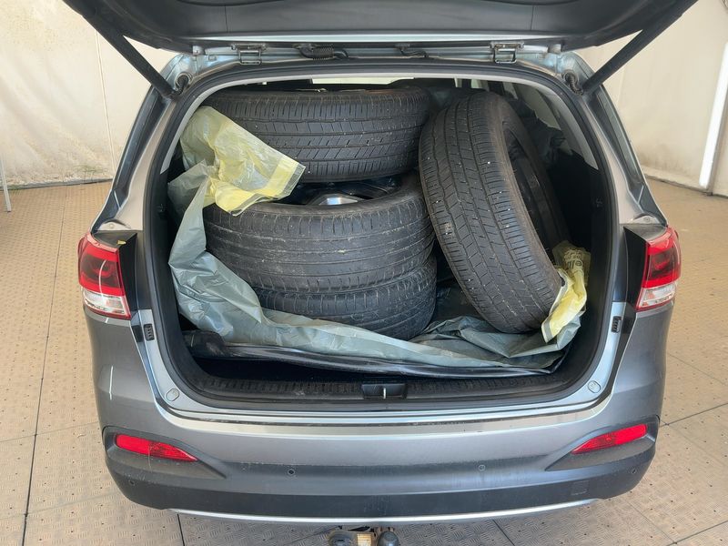 Kia Sorento 2.2 CRDi Platinum Edition 4WD — zdjęcie 10