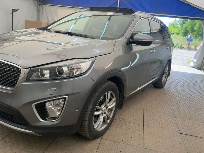 Kia Sorento 2.2 CRDi Platinum Edition 4WD — zdjęcie 2